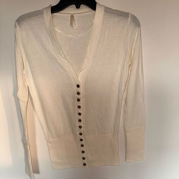 Ivory Button Cardigan - Picture 4 of 7